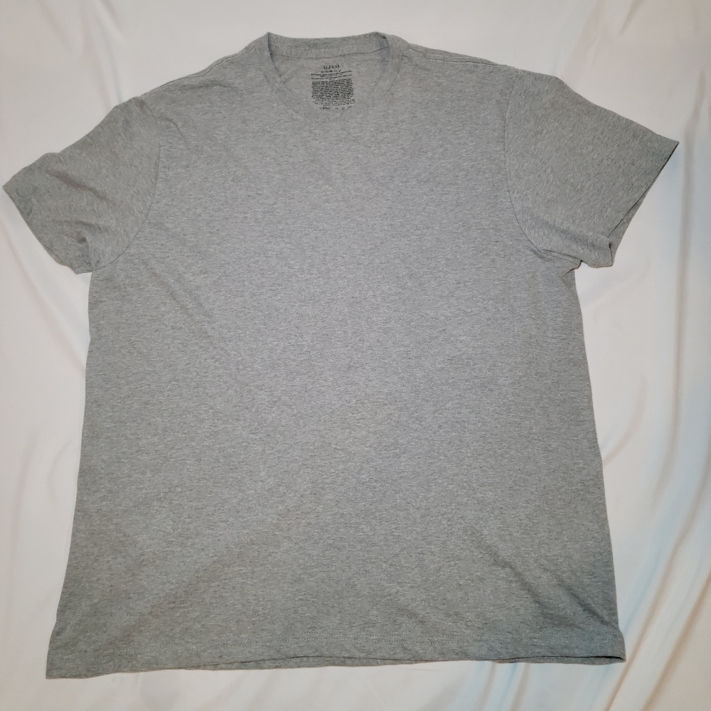 Men's Alfani gray t-shirt size XL